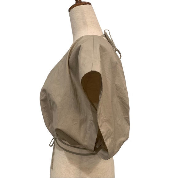 L'Academie The Fayette Top in Khaki from Revolve - Picture 2 of 8